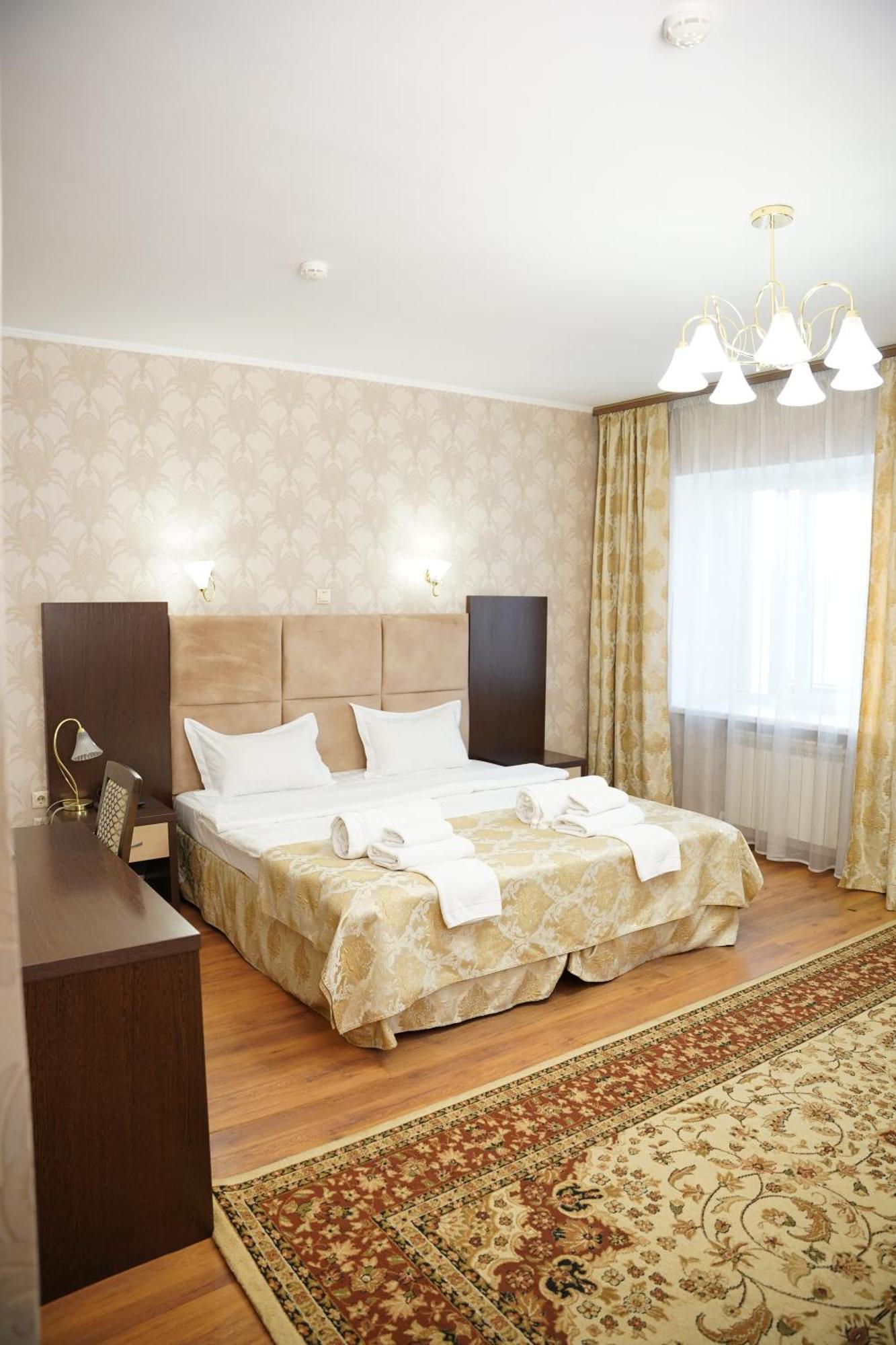 Отель Sultan Beibarys Астана Экстерьер фото