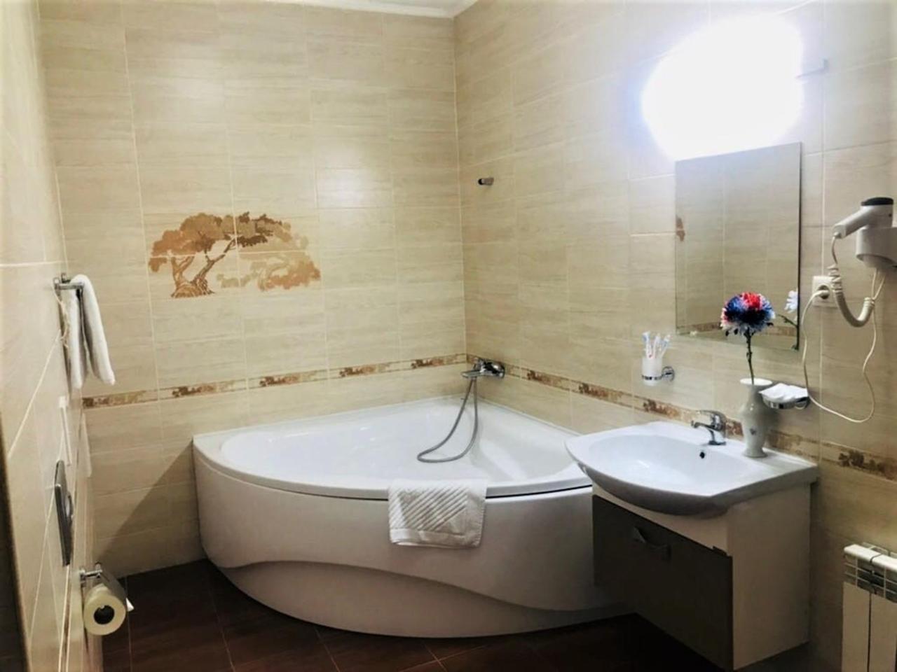 Отель Sultan Beibarys Астана Экстерьер фото